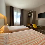 Delta Park 3*