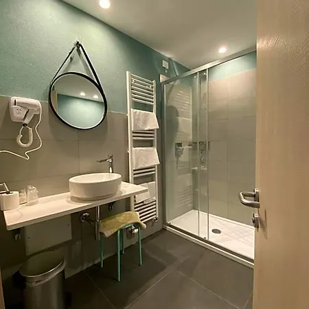 Delta Park 3*